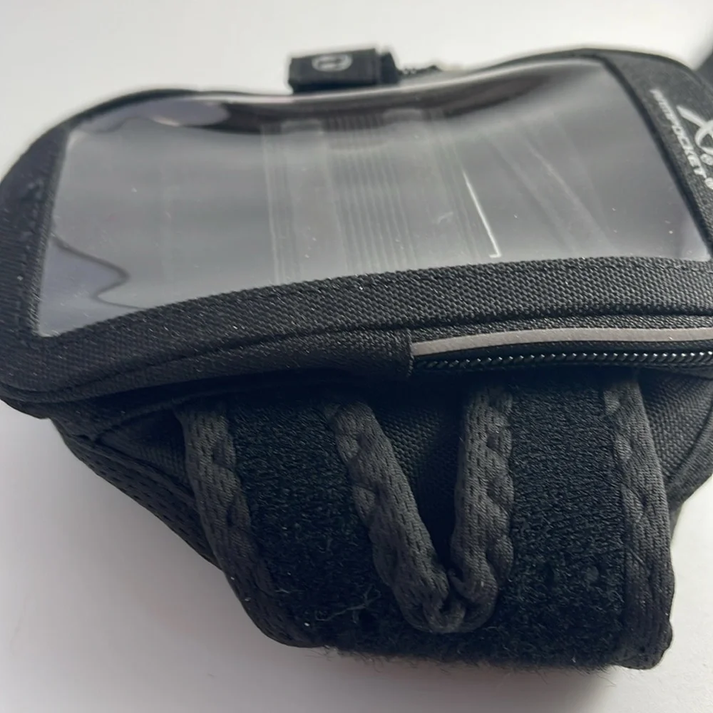 Armpocket Running Phone Arm Pocket, fits phones up to 6”